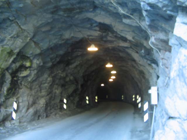 Tunnel