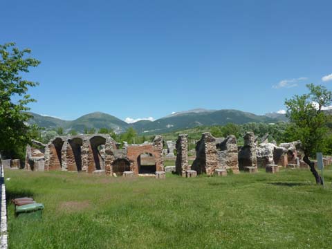 Anfiteatro di Amiternum